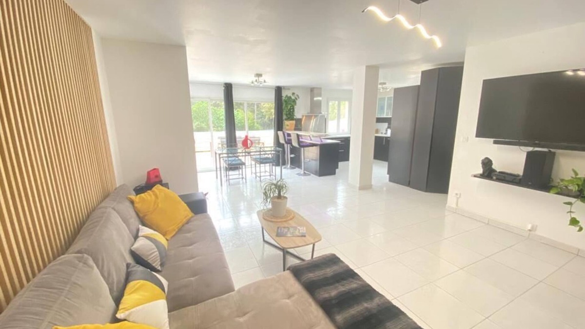 Le Beausset House | Villa 6 persons/pool/jacuzzi/campagne/terrain de pétanque/15 km Bandol