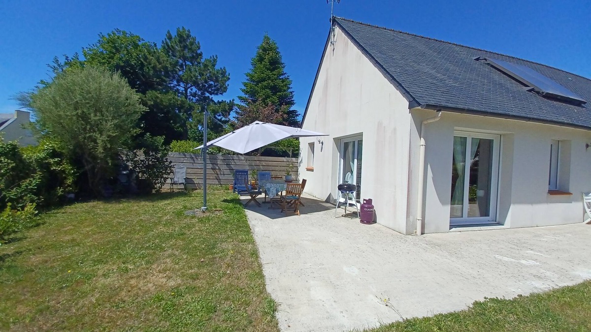 Treffiagat House | Villa 900m from the sea single storey house