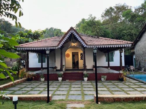 Ankola Villa | Villa Aayra - Premium cozy stay - 2BHK AC Villa