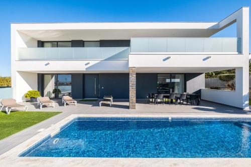 Guia Villa | Villa Aboim - BY BEDZY