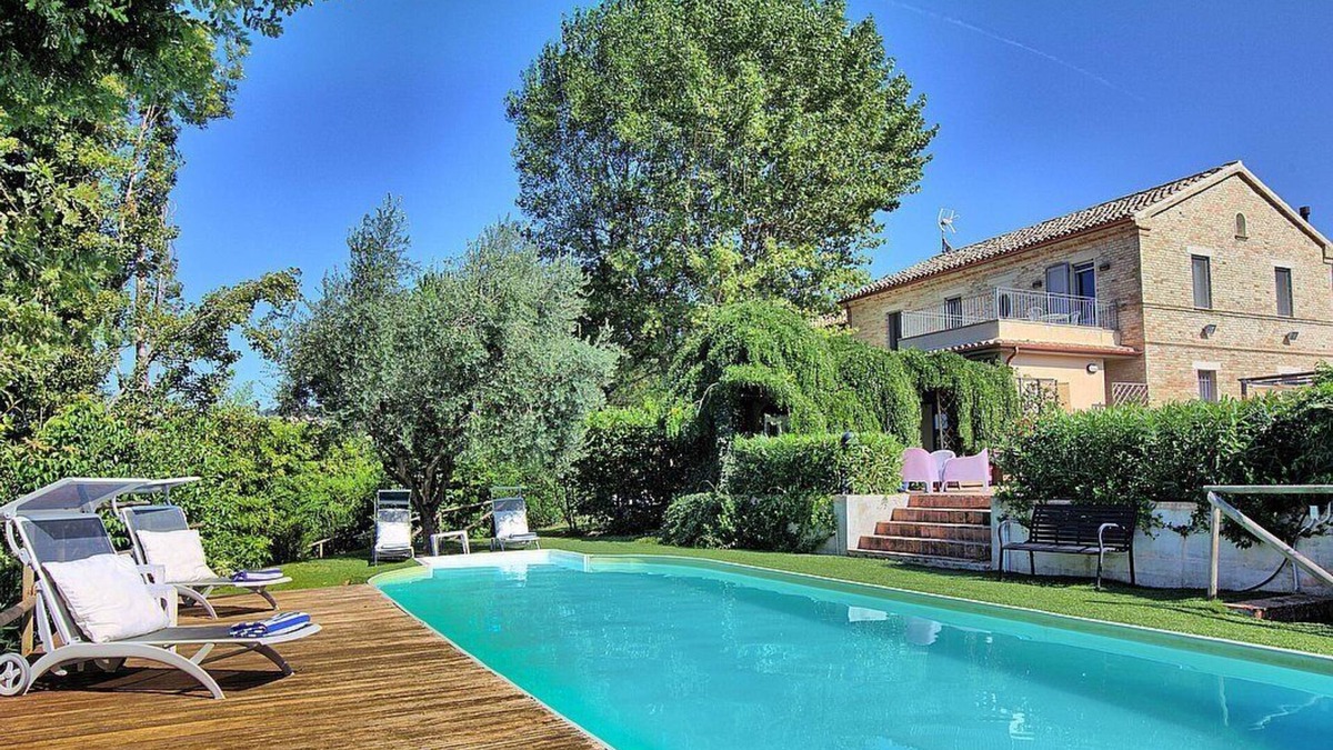 Ostra Villa | Villa Accordo: A characteristic and welcoming two-story villa surrounded by the greenery, with Free WI-FI.