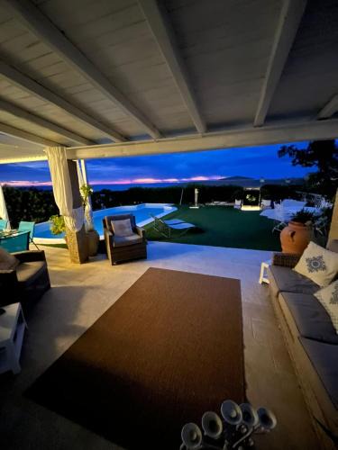 Luddui Villa | Villa Adel