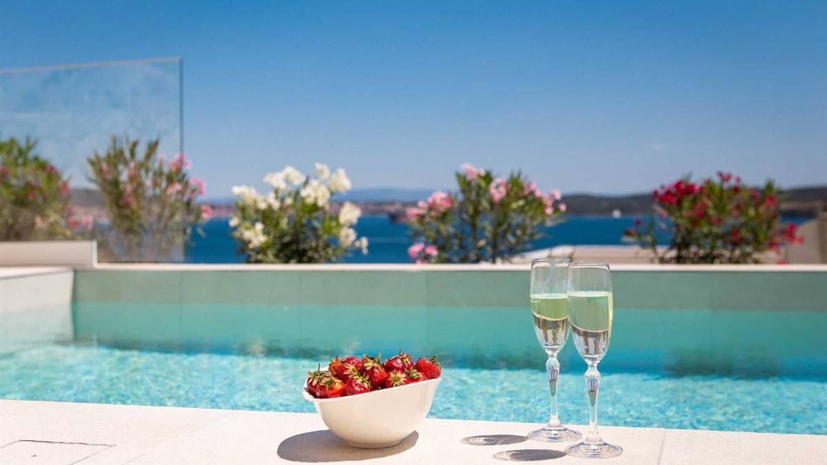 Seget Donji Villa | Villa Adria View with Heated Pool II