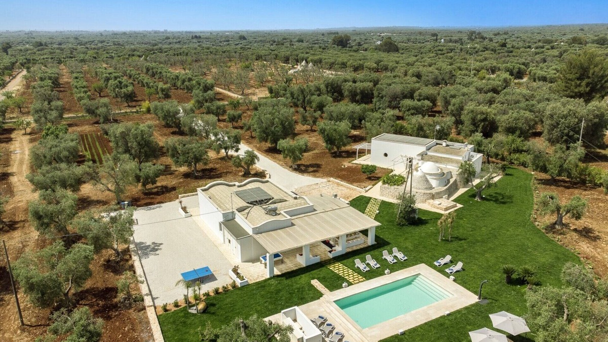 San Michele Salentino Villa | Villa Alice by Villa Plus
