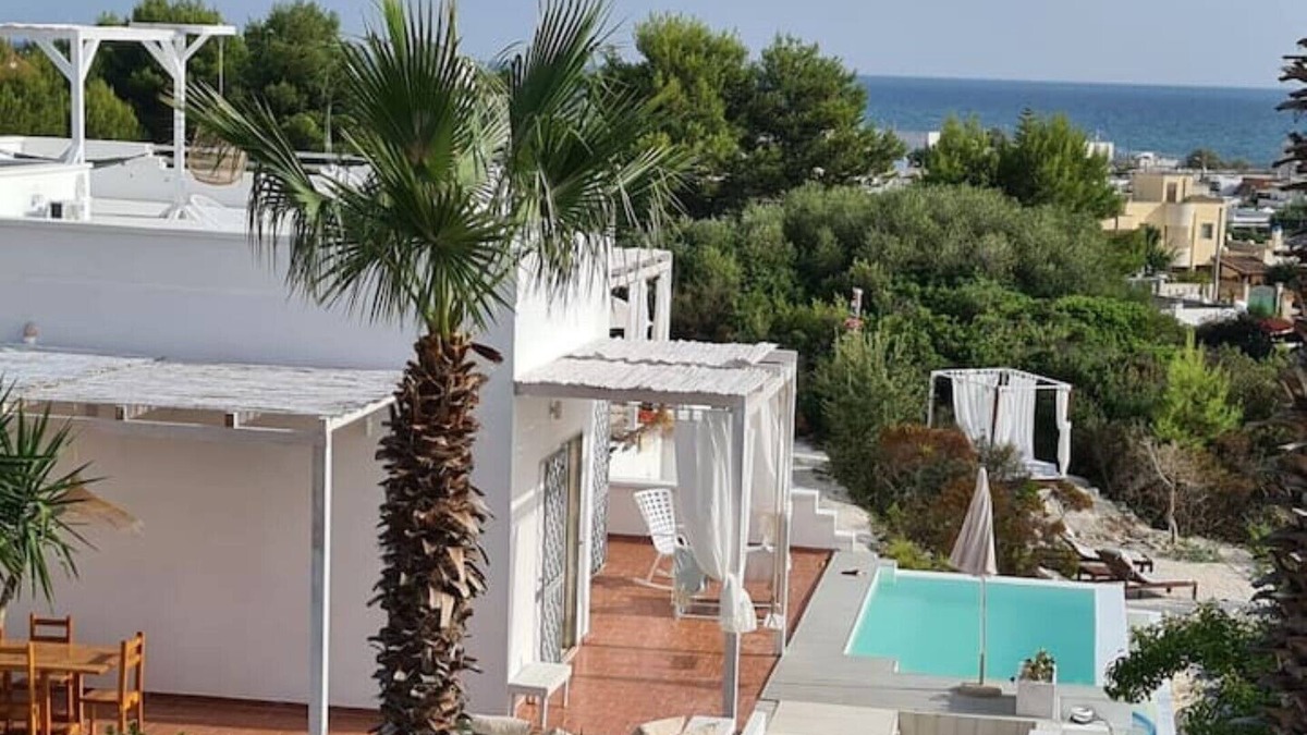 Marina di Lizzano Villa | Villa Alba - infinity pool and roof top terrace