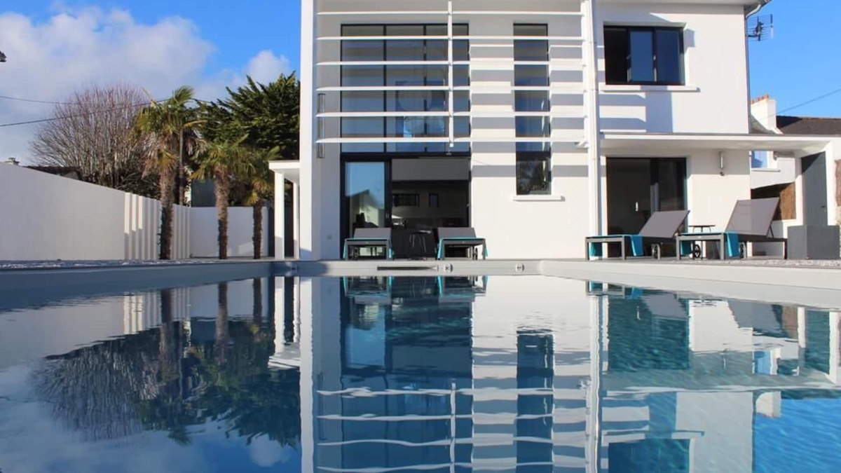 Quiberon House | VILLA ALBA Quiberon -Outdoor heated pool from 18/04- Linen - Car park
