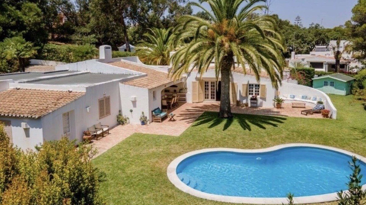 Branqueira Villa | Villa Alba, sun, peace and light!