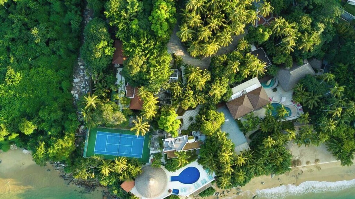 Playa Guitarron House | Villa Alejandra: Majestic house with private beach