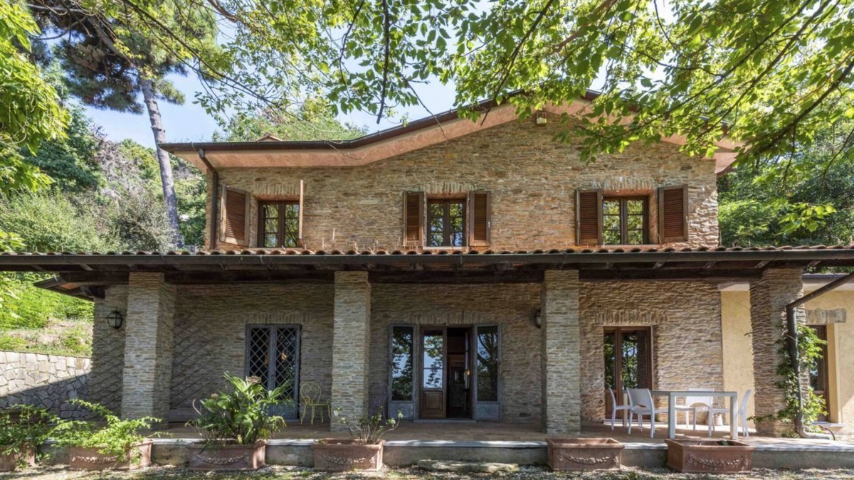 Strettoia Villa | Villa Alexandra by MMega