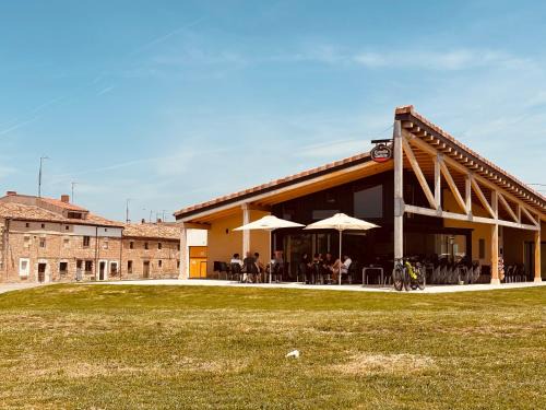 San Mames de Burgos House | Villa Alicia-Casa Rural