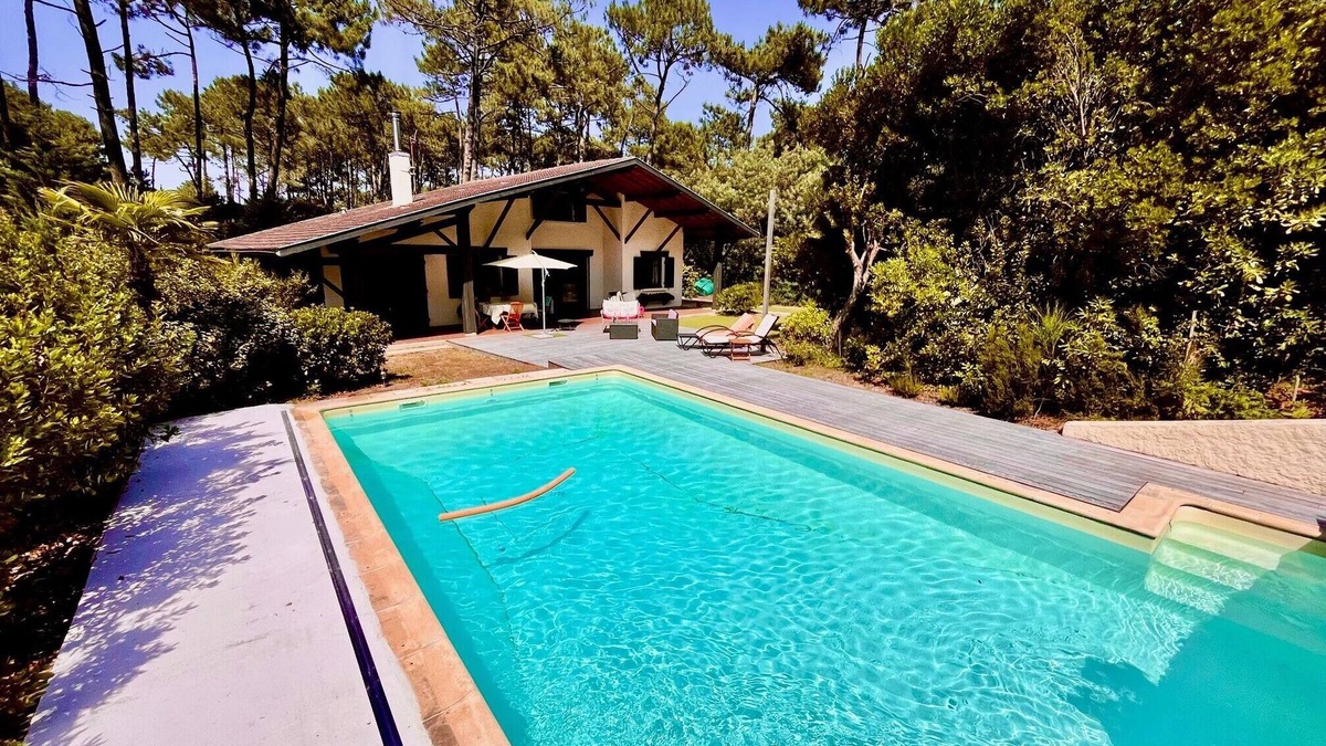 Piraillan Villa | VILLA ALL COMFORT 4 * LARGE SWIMMING POOL 30 ° C/Calm & charm