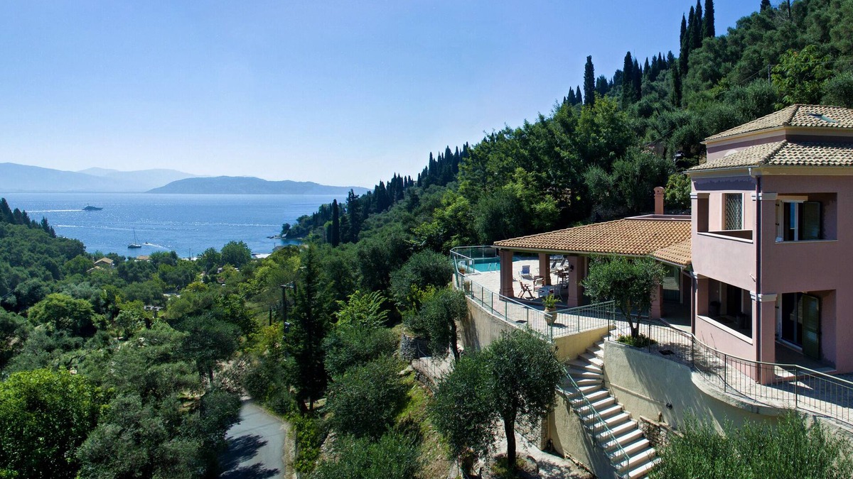 Kavalleraina Villa | Villa Amalthea - Easy short walk from Beach Agni Bay !