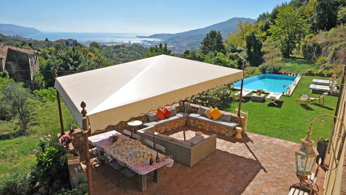 La Foce Villa | Villa Ambrosia 8P by VILLASRETREATS w/pool A/C BBQ, WiFi, Sea View near 5Terre