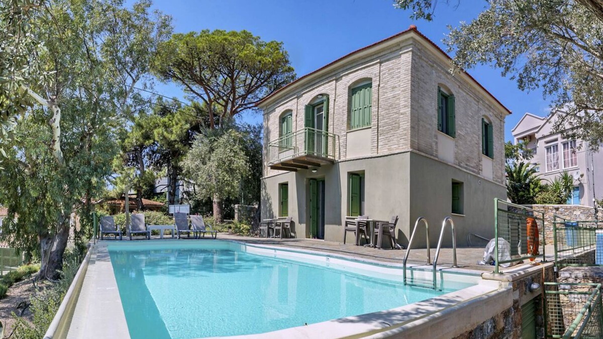 Ano Chalikas Villa | Villa Amphora - Three Bedroom Villa, Sleeps 6
