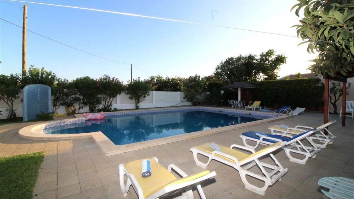 Vila Real Santo Antonio House | Villa Ana - Santa Rita - Between the Mountains and the Sea