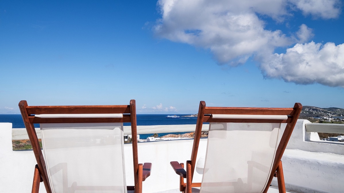 Parikia Villa | Villa Anemos II - Sunset and sea view villa, 300m from Parasporos Beach.