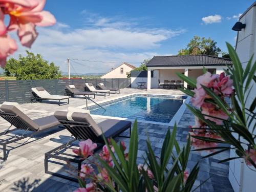 Zmijavci Villa | Villa Anna's heaven