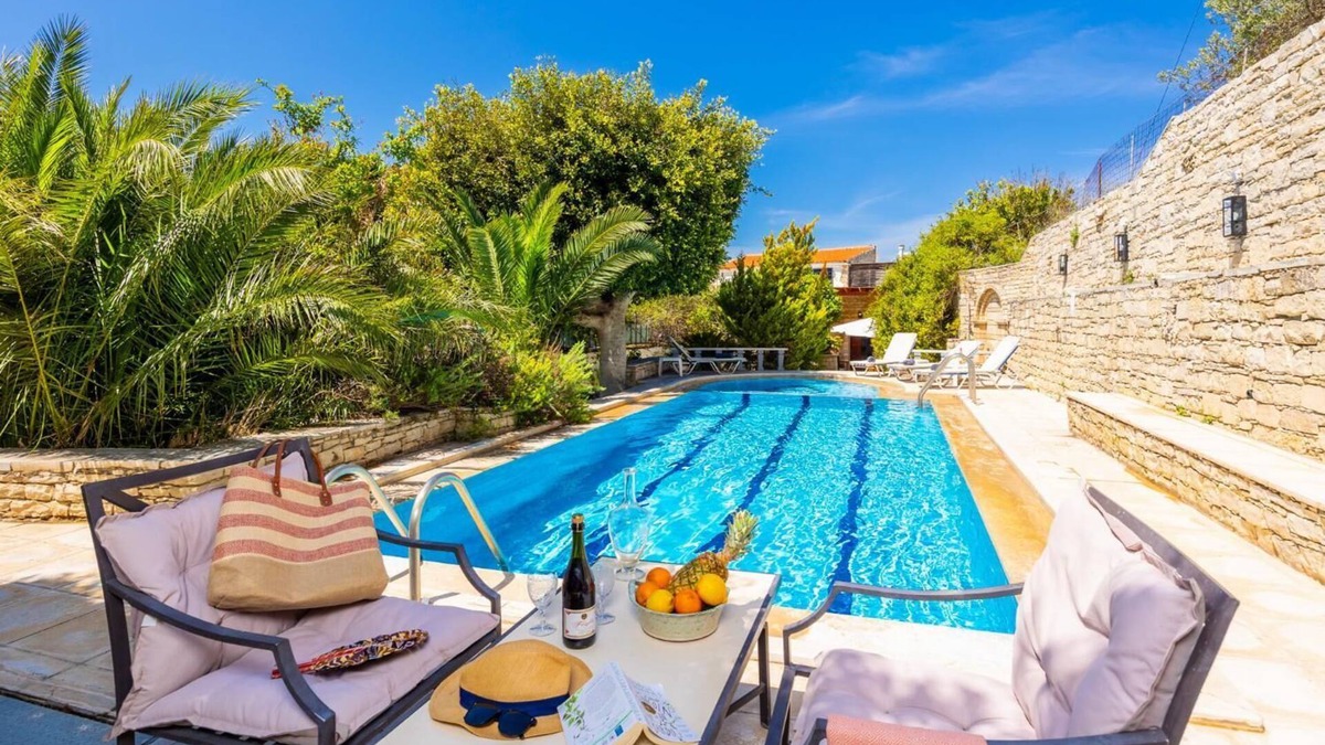 Asteri Villa | Villa Anta - Two Bedroom Villa, Sleeps 6