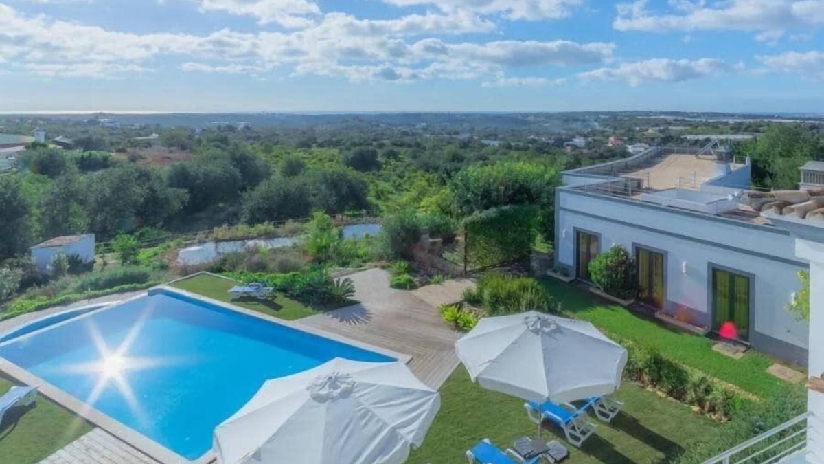 Ariolos Villa | Villa Areias I - Beautiful landscape garden