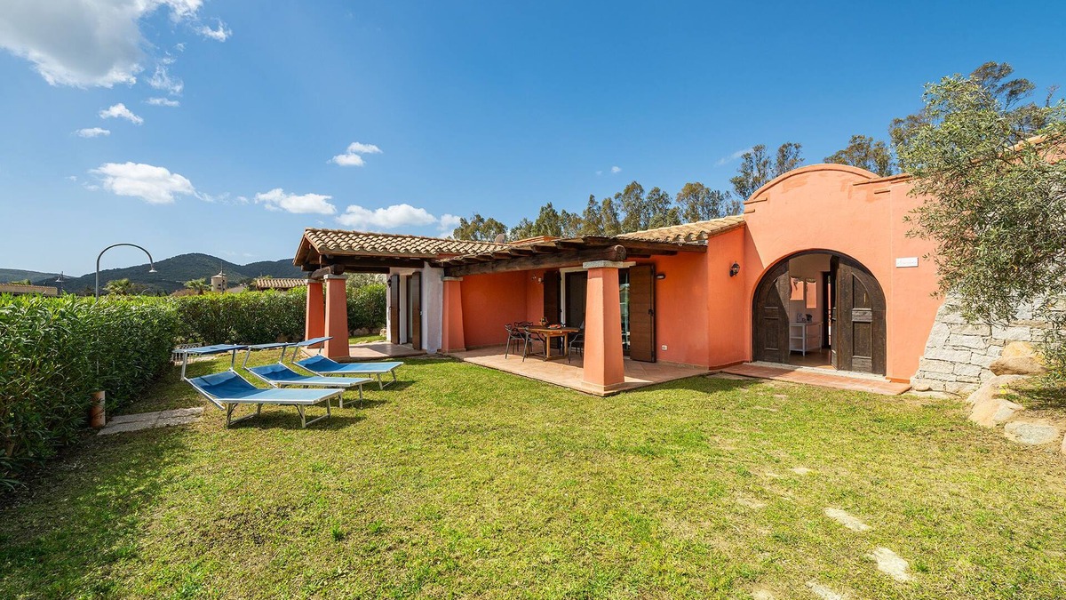 Sant'Elmo Villa | Villa Arenada – Garden & 500m Walk to Beach