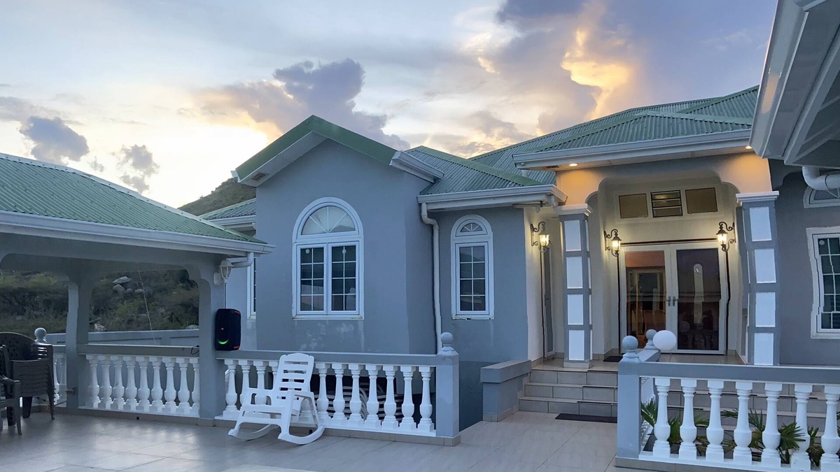 Cul de Sac Villa | Villa Armantine Situated in Peace and Quiet