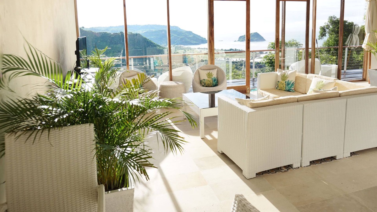 Kuta Villa | Villa Atas Pelangi