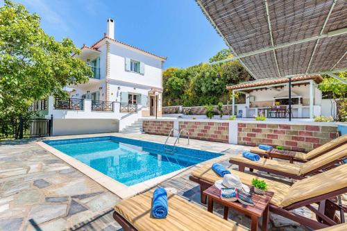 Skopelos Villa | Villa Augusta