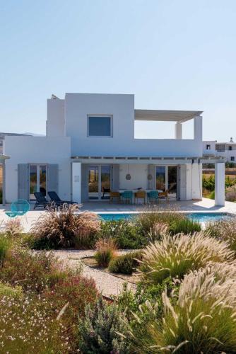 Kastraki Villa | Villa Aura - Beachfront Villa with private pool