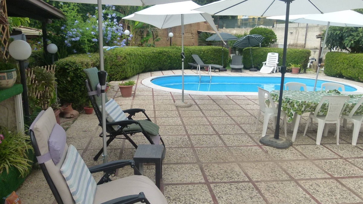 Aspra Apartment | Villa Aurora - Apartment in villa with pool
