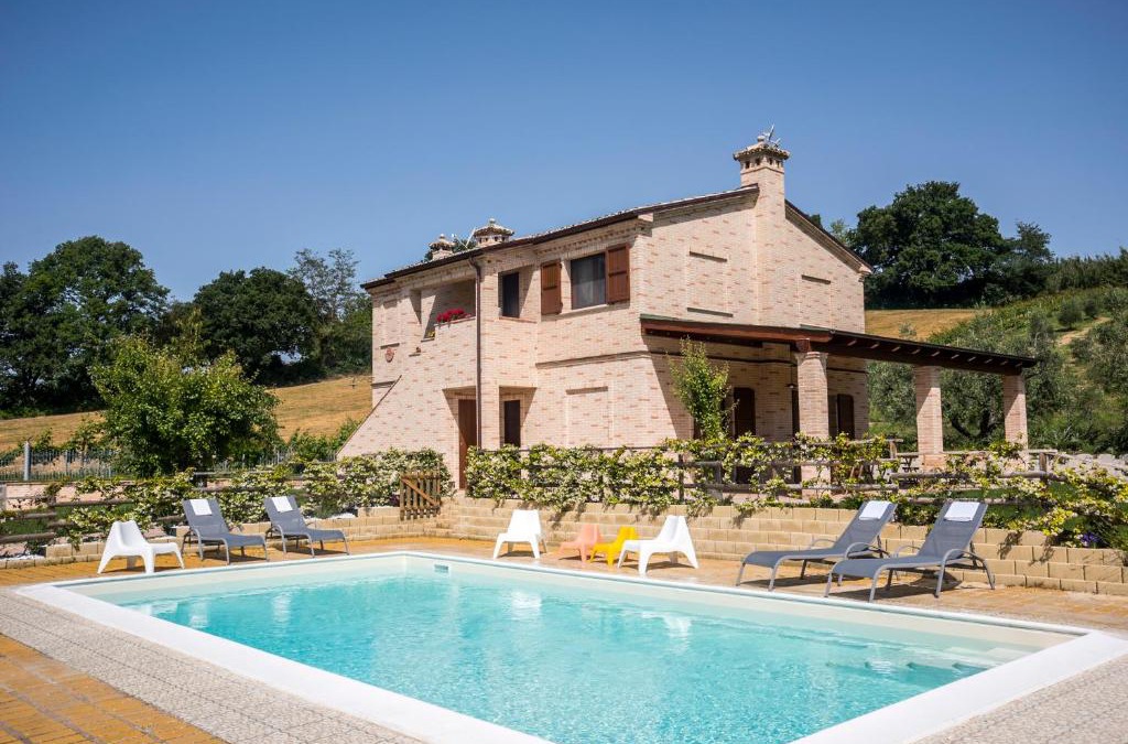 Villa Musone Villa | Villa Aurora - Osimo, nuova villa con piscina