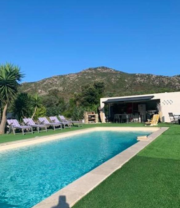 Saint-Florent Villa | Villa avec piscine à Saint-Florent - 350 m² vue mer et montagne