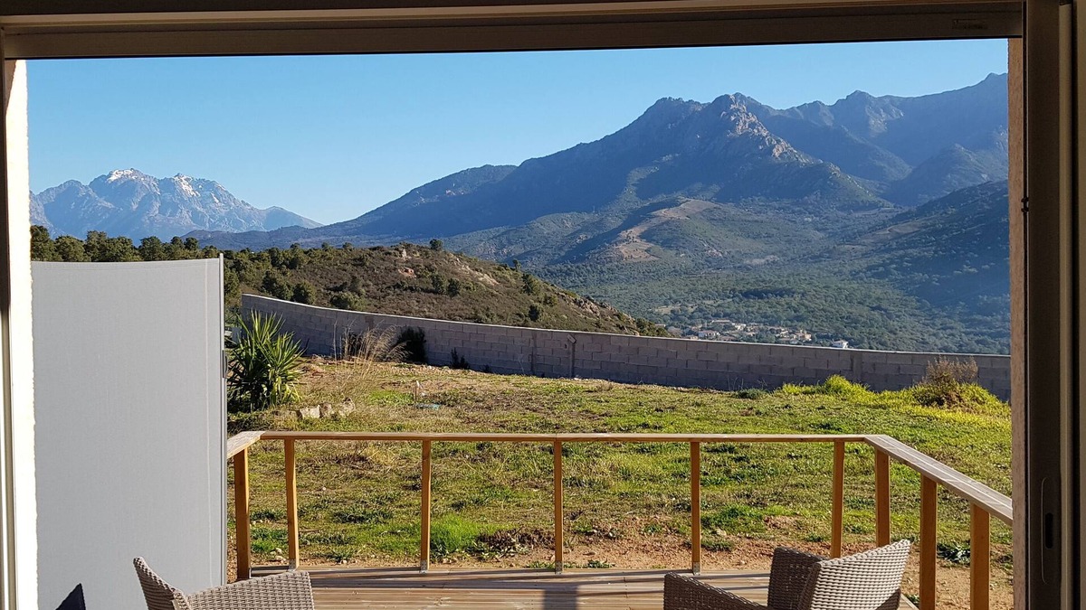 Peri Villa | Villa Avec Piscine Entre mer et Montagne