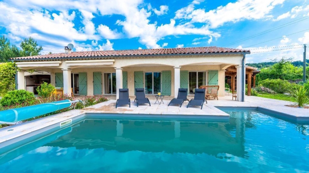 Les Salelles Villa | Villa Avec Piscine en Pleine Nature à 5minutes de la Rivière
