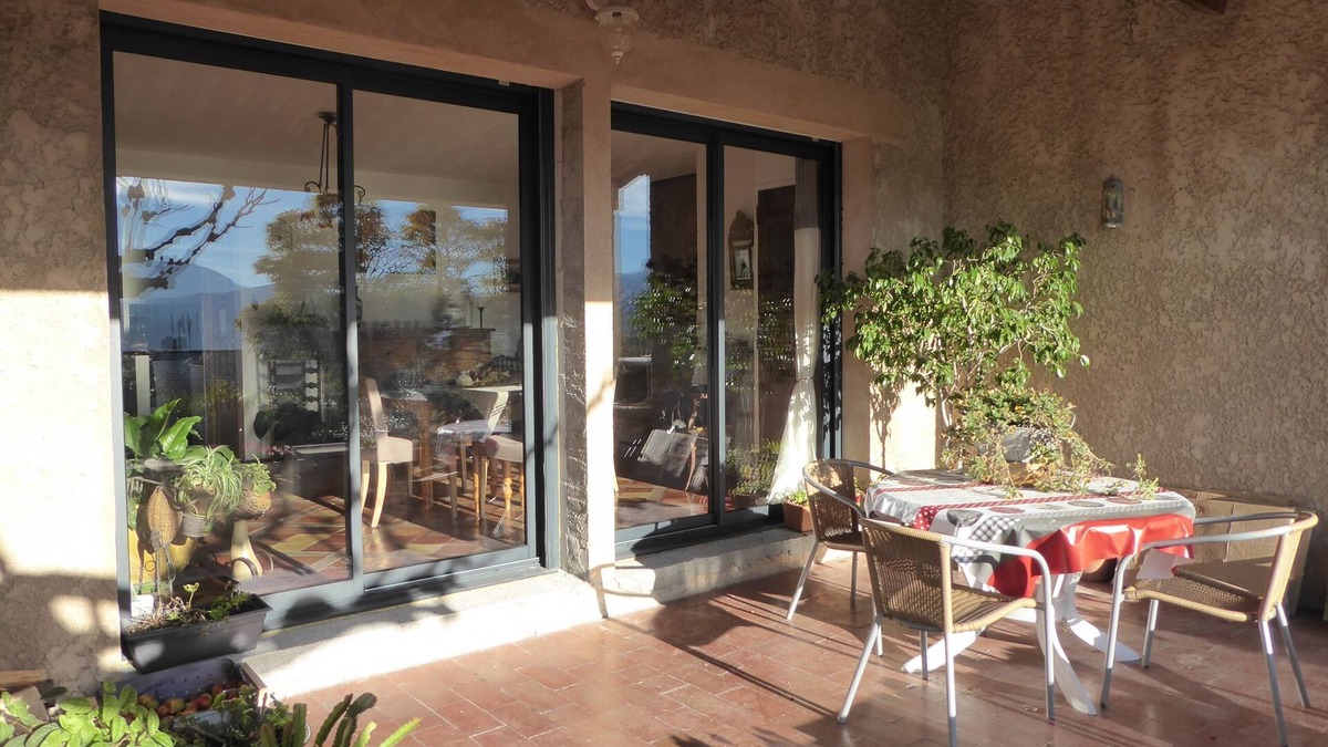 Aiglun Apartment | Villa Avec Piscine, Garage Couvert, Animaux de Compagnie Acceptés