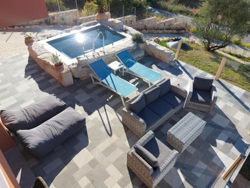 Sami Villa | VILLA AVERTO