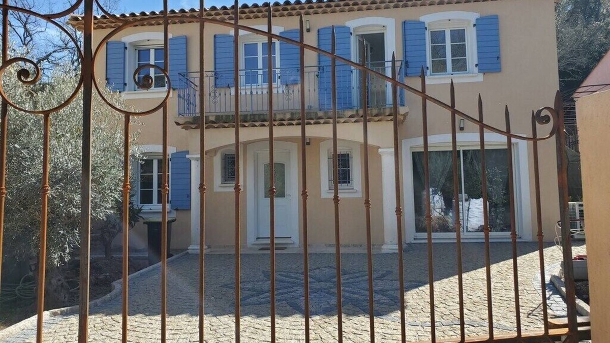 Le Thoronet Villa | Villa Azur 6 bedrooms and heated pool 18 persons