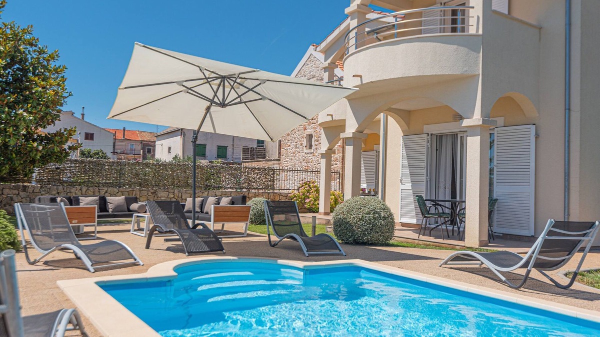 Pirovac House | Villa Bašić (V8801-K1) - Pirovac