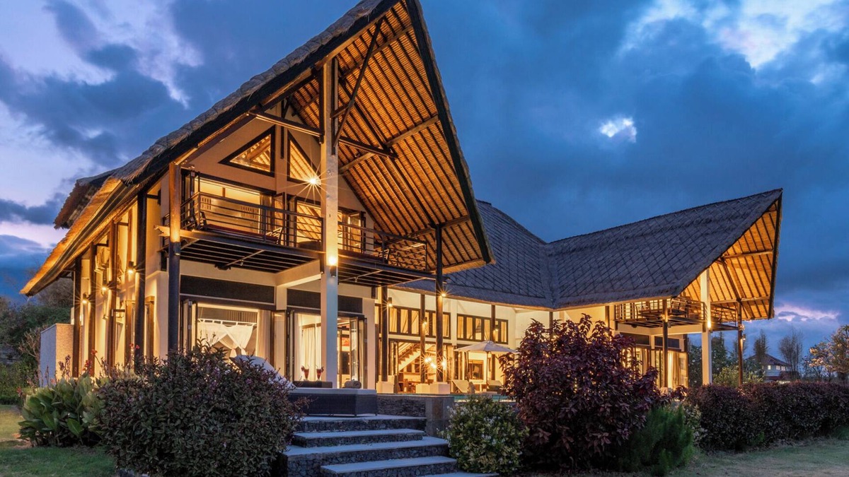 Gerokgak Villa | Villa Bali Il Mare - Luxury 4 Bedroom Villa, Beachfront Private Villa