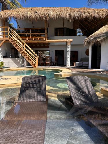 Acapulco House | Villa Bamboo