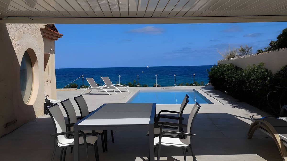 La Nartelle Villa | Villa 'Baraka' with Sea View, Wi-Fi and Air Conditioning