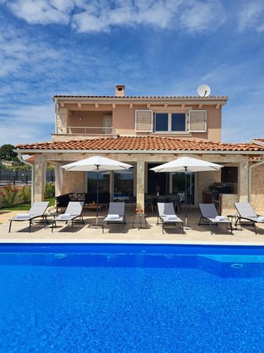 Kastelir Villa | Villa Be happy