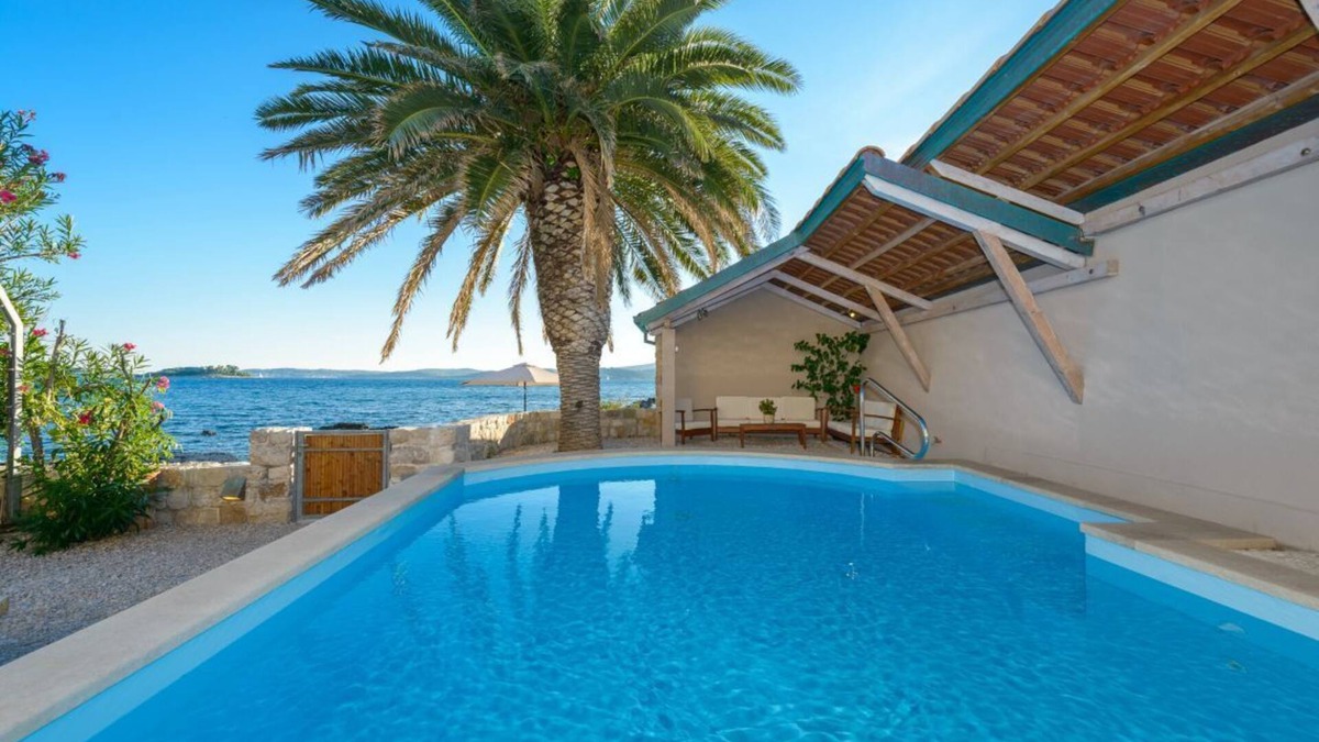 Orebic Villa | Villa Beachfront Mare with private pool with sea water right at the beach in Orebic - Peljesac