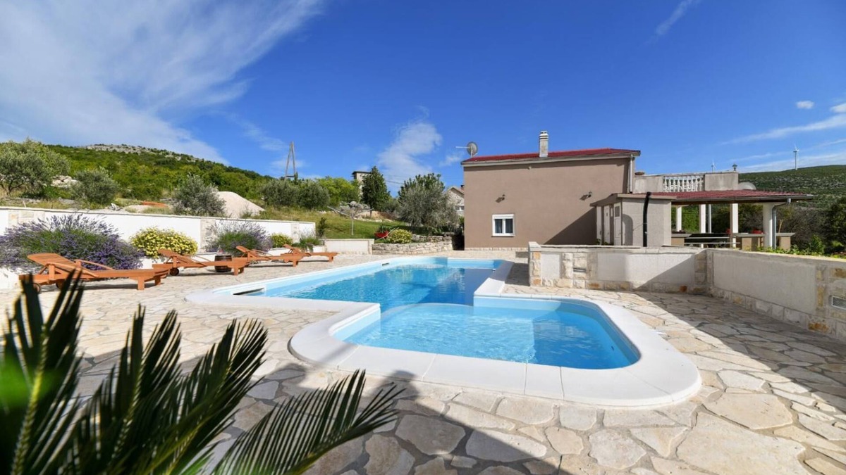 Krusevo Villa | Villa Bella - Five Bedroom Villa, Sleeps 10