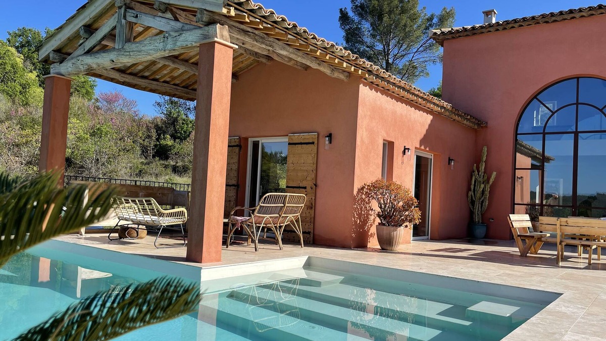 Lorgues House | Villa BELLAZUR Lorgues Provence 10 people swimming pool large Spaces.