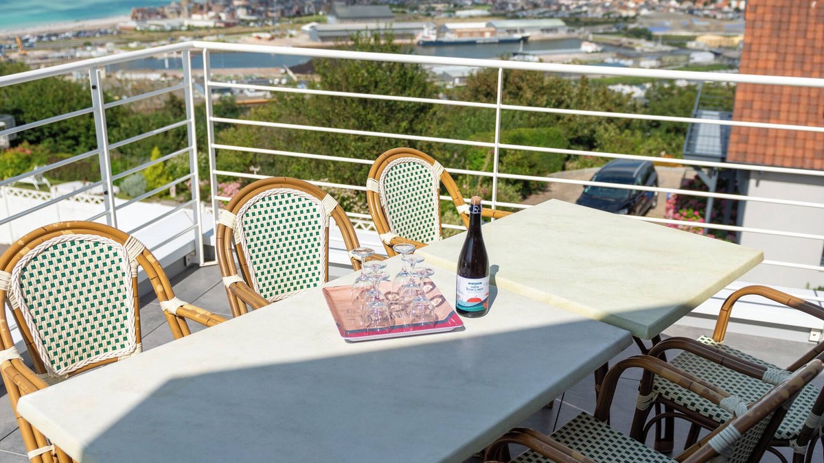 Le Treport House | Villa Belle Vue - family-friendly and spacious