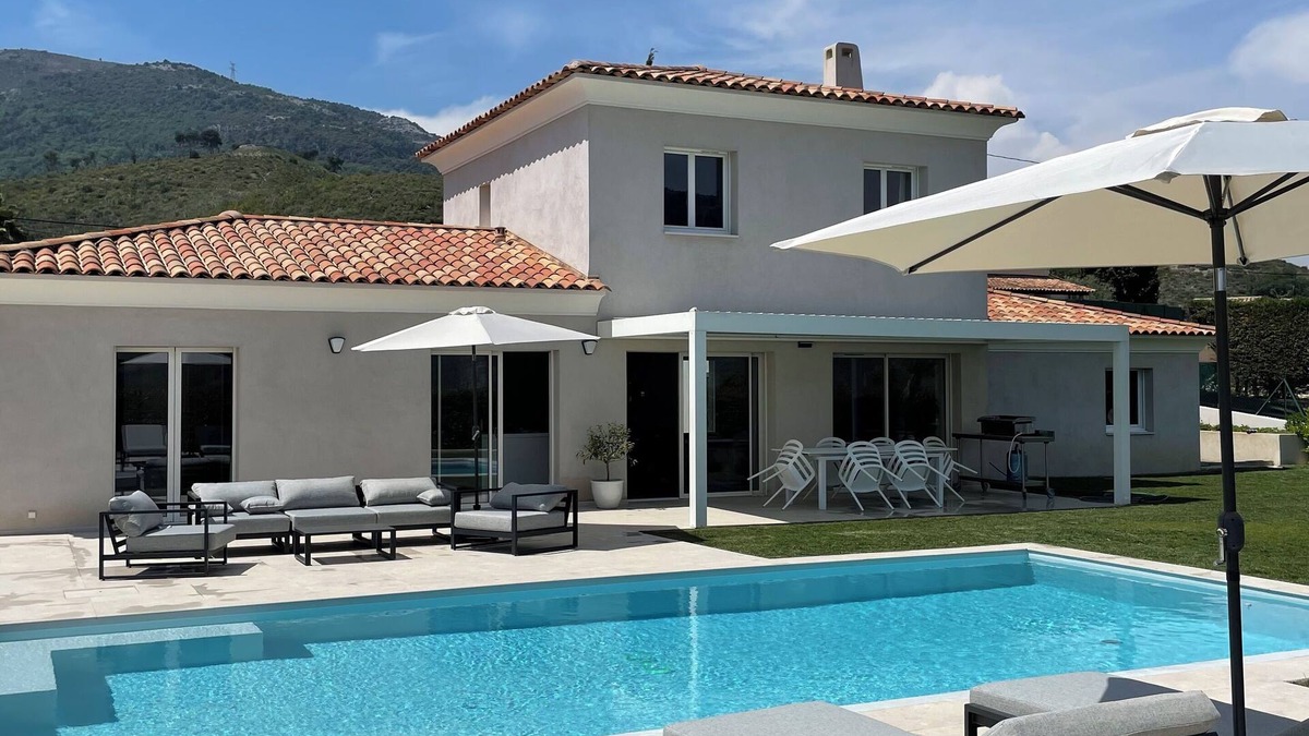 Carros Villa | Villa Belle Vue