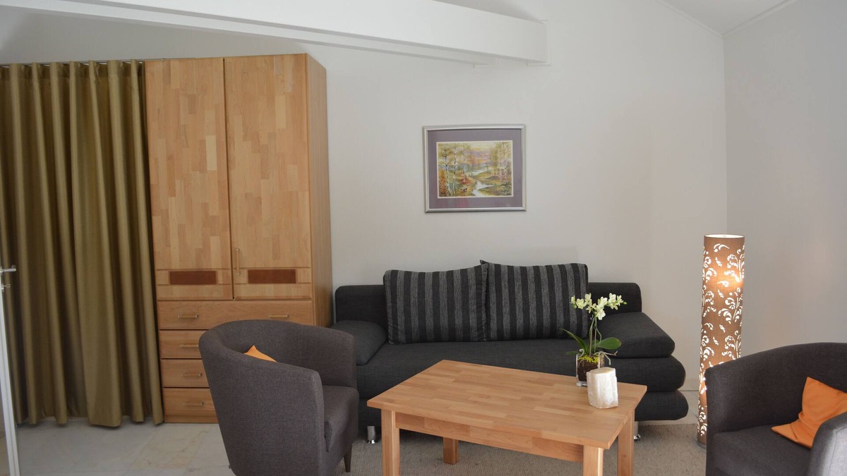 Bischhausen Apartment | Villa Bellevue in Frau-Holle-Land