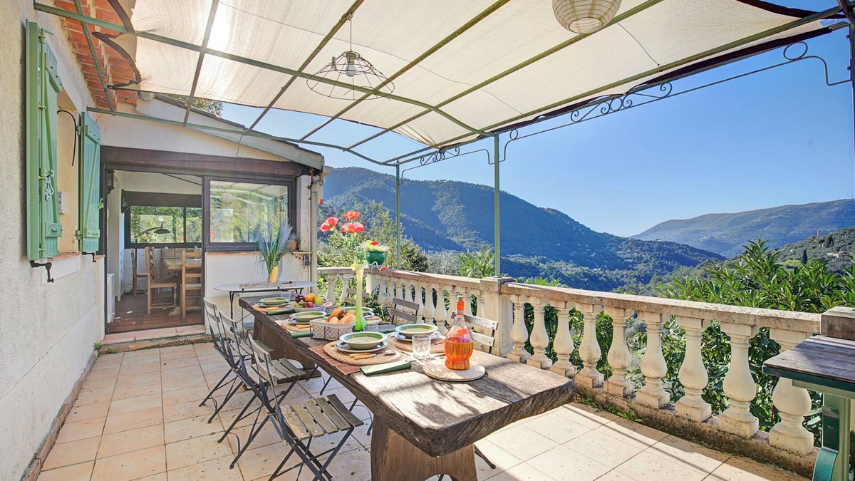 Levens Villa | Villa Benni - Swimming pool mountain view, Levens, France