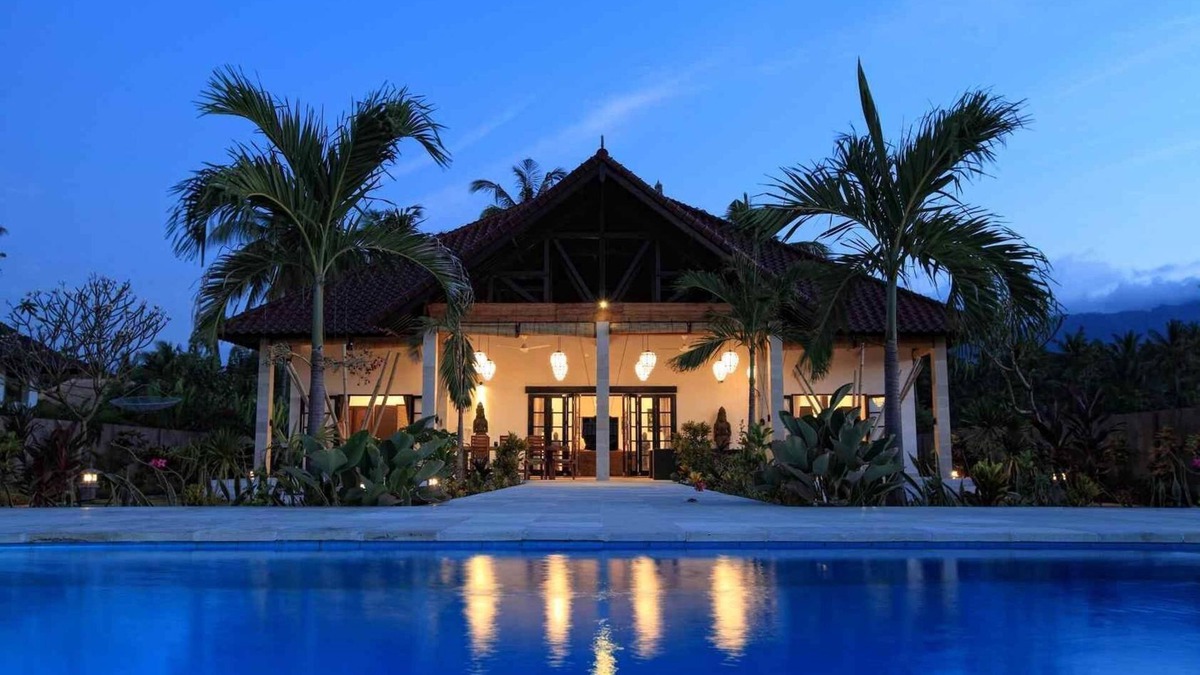 Gerokgak Villa | Villa Bima Sena- Luxury Beachfront Villa with Private Pool, Chef & Staff (2-6 p)
