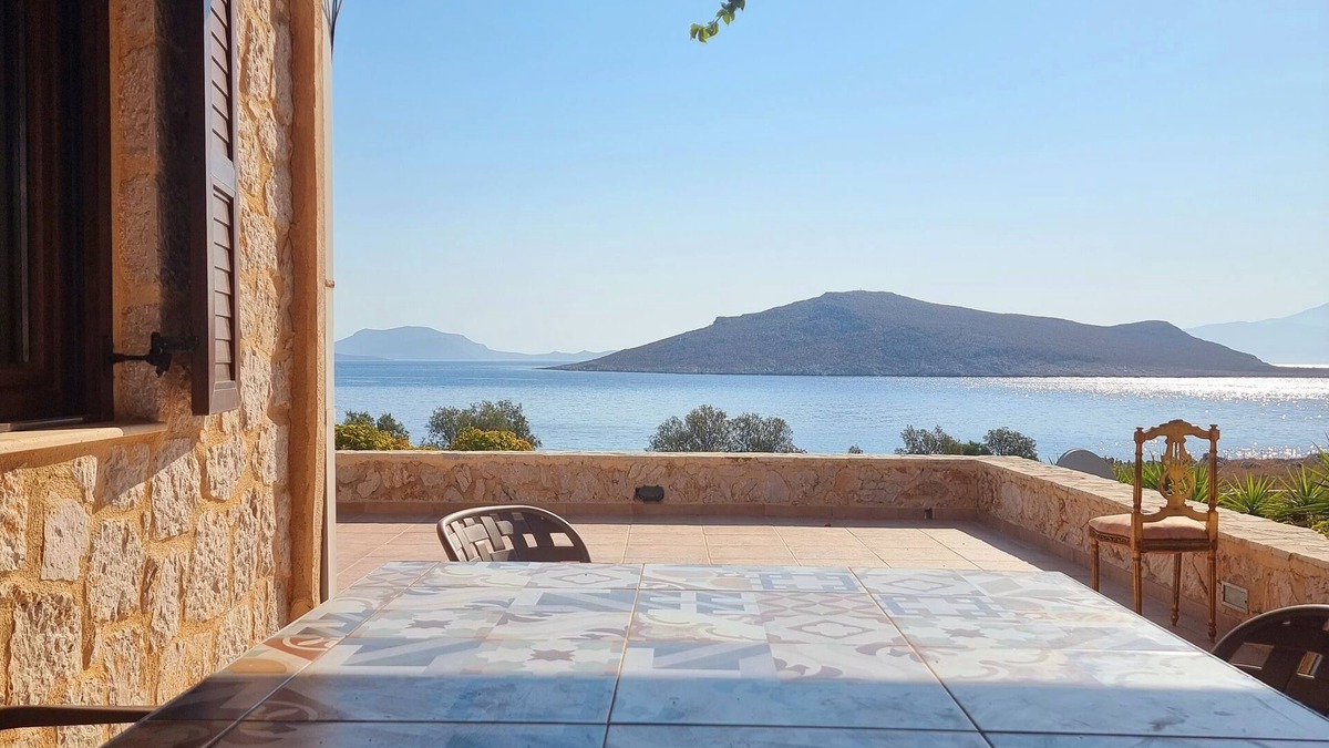 Halki Villa | Villa Blu beach front
